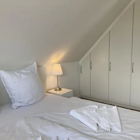 Apartment Charibi - Neptun *